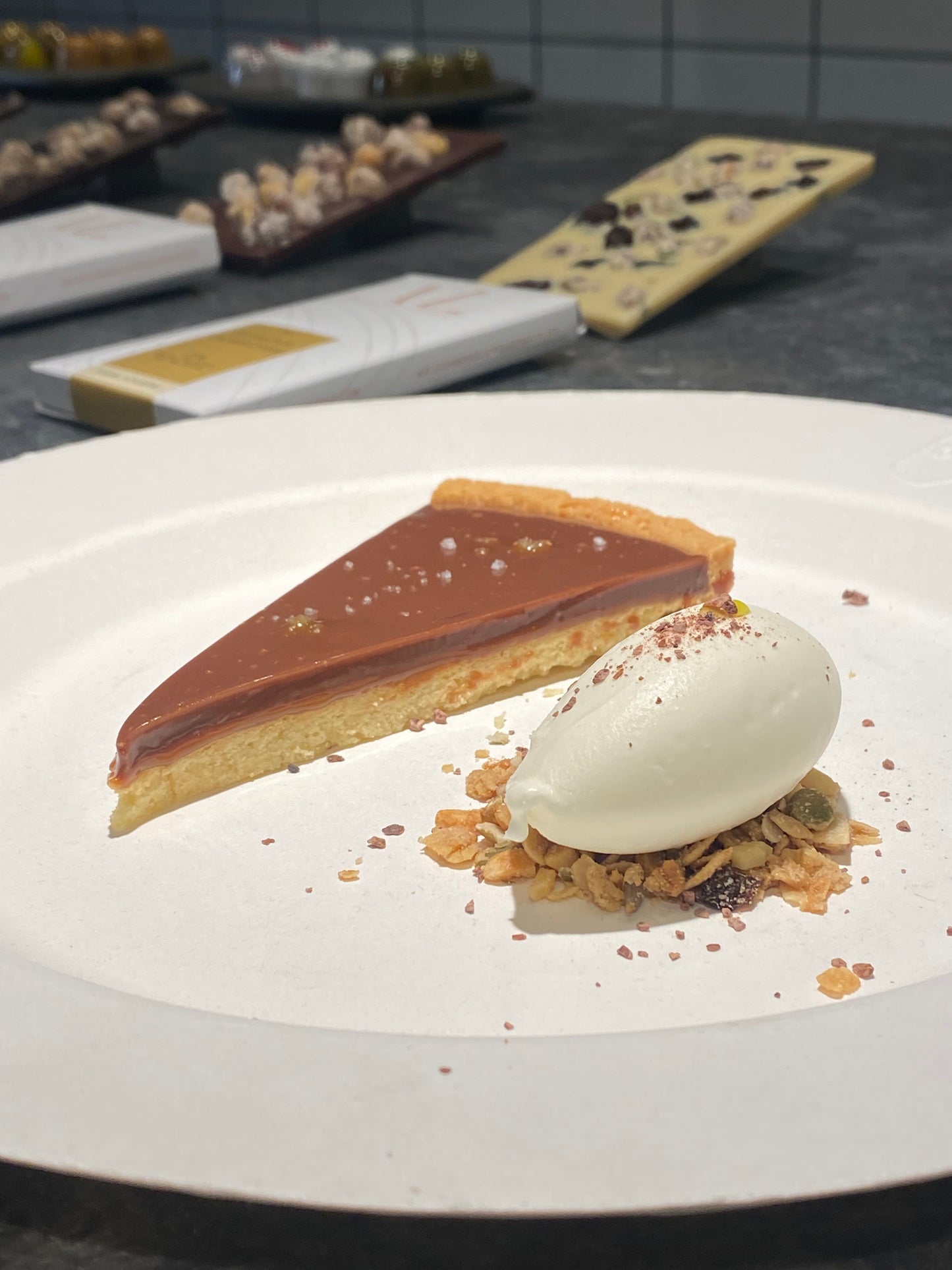 Caramel chocolate tart